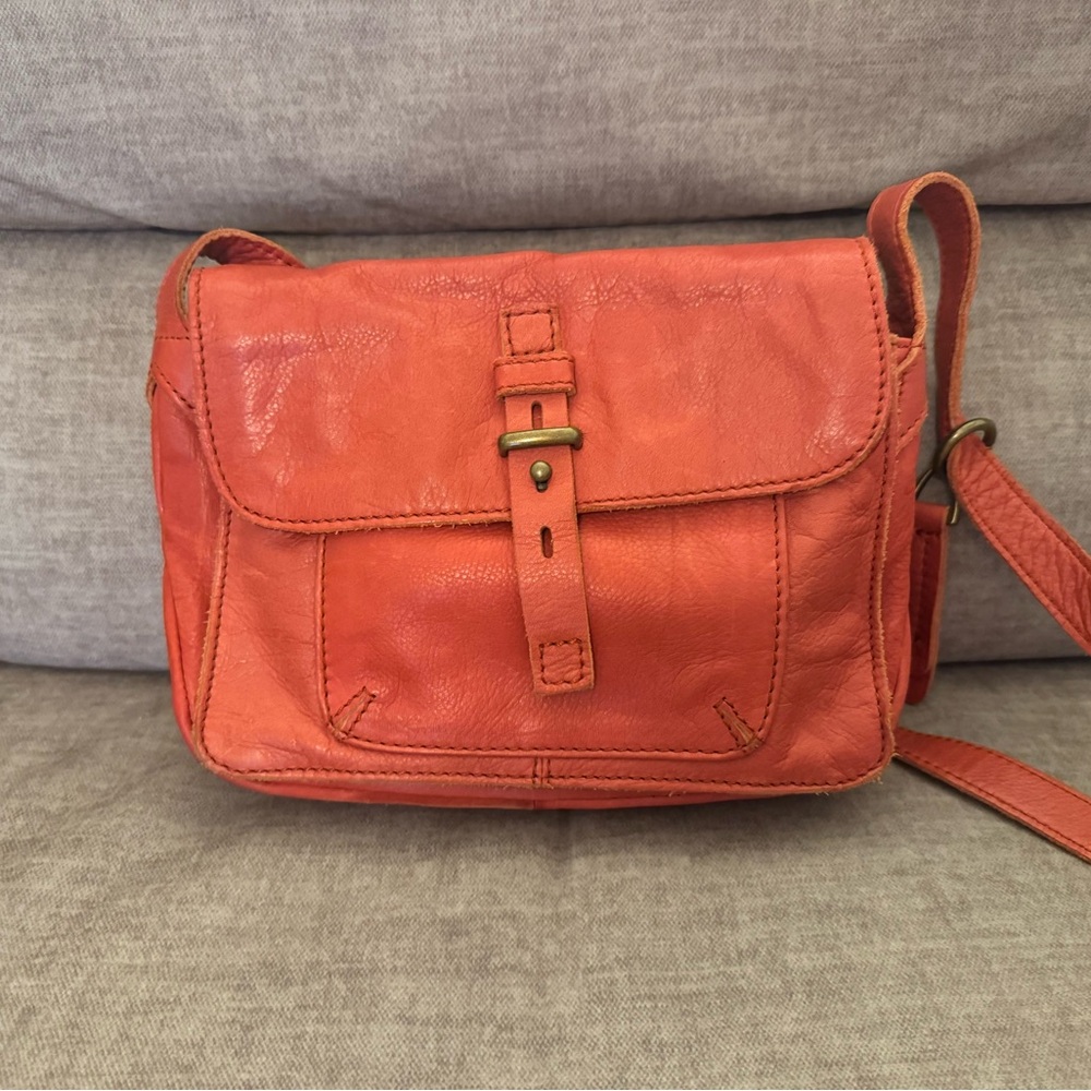 Lucky brand purse